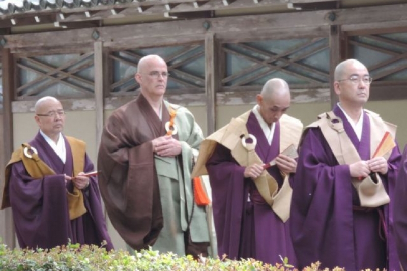 Dokuhos Zen-Priesterweihe in Eigen-Ji Zen-Kloster